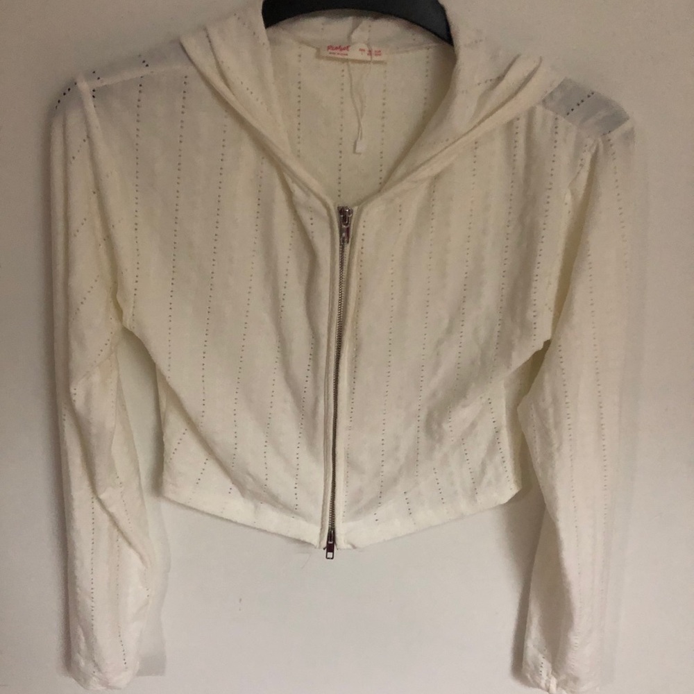 Cute and trendy cropped sweater